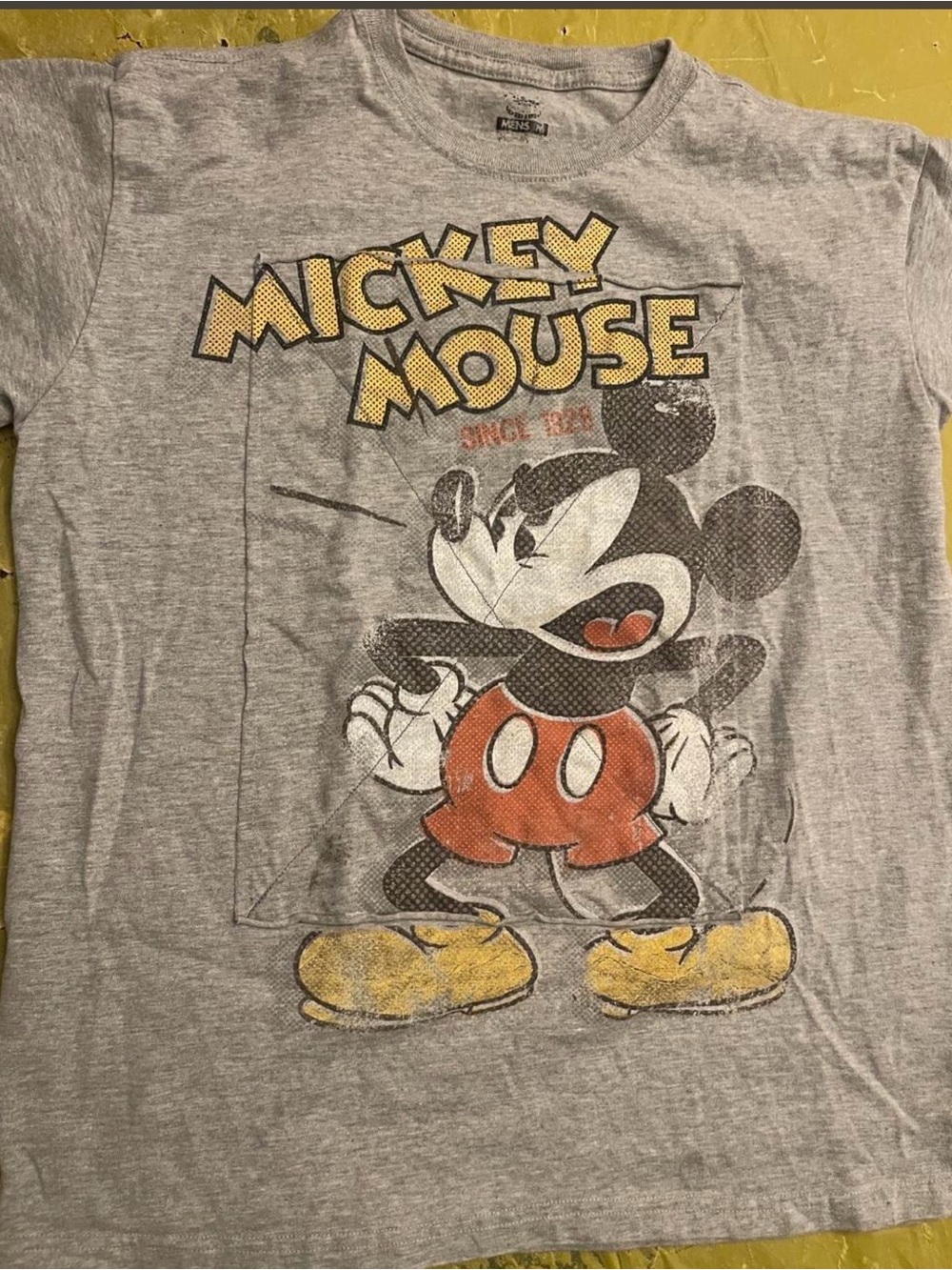 Disney Mickey Mouse gray t-shirt with graphic of Mickey Mouse wearing a hat, siz